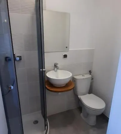 Fiesta בית אירוח *